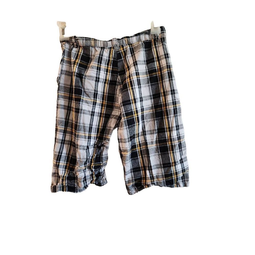 Bulldog size 12 shorts plaid